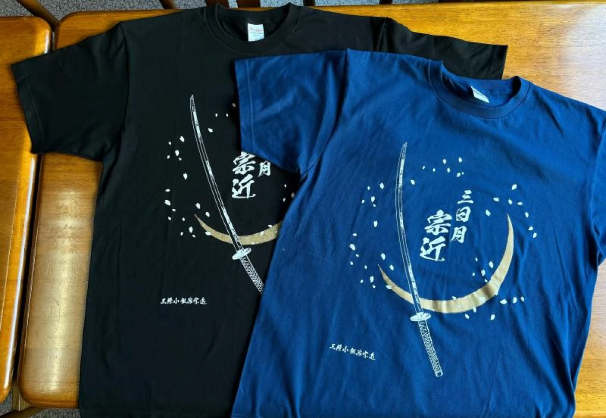 三日月宗近　Tシャツ